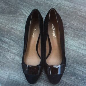 Suede Tortoise Black Pumps